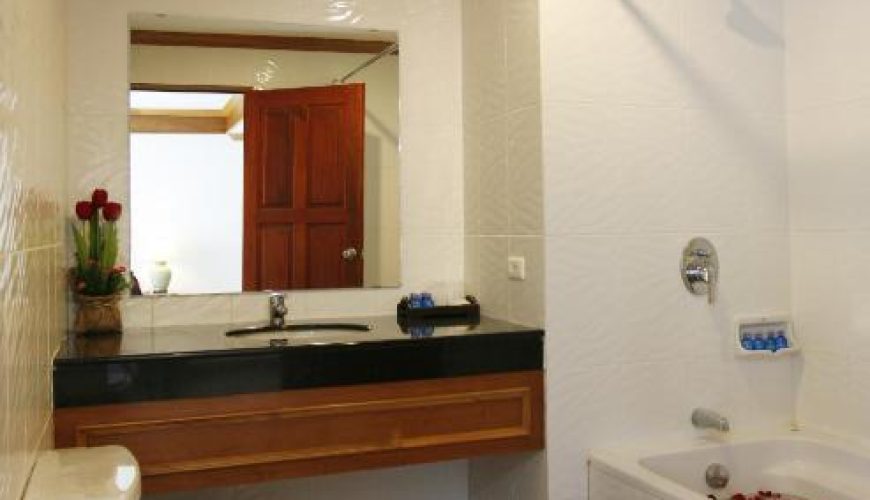 توالت فرنگی هتل جیراپورن پوکت تایلند