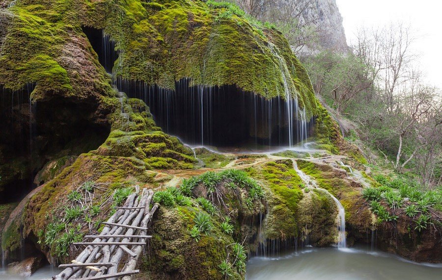 تور ارمنستان آبشار زیبا