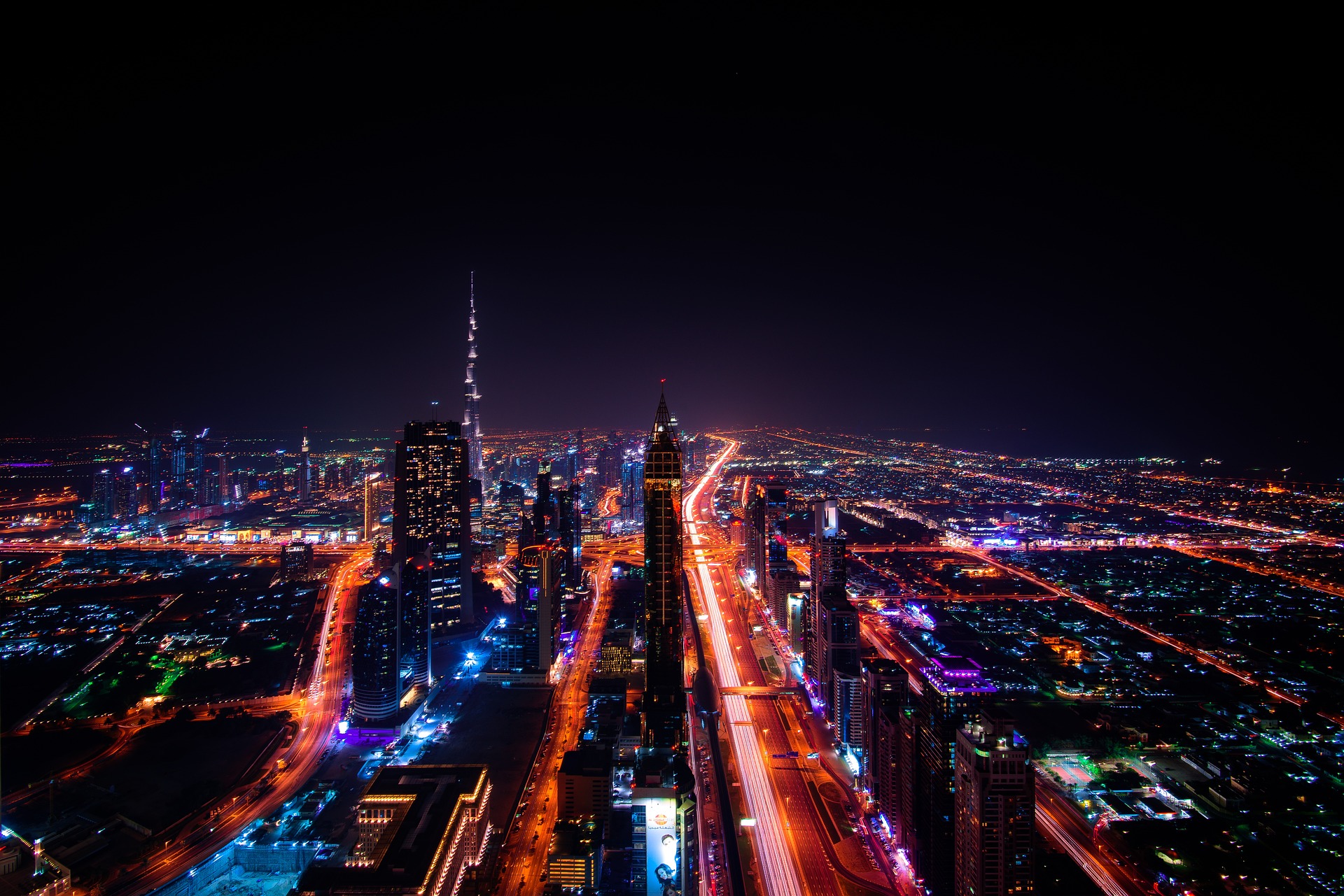 آسمان شب در دبی